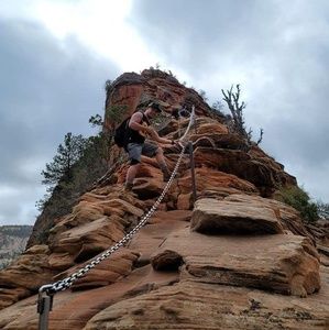 Meet your Posher, Omar